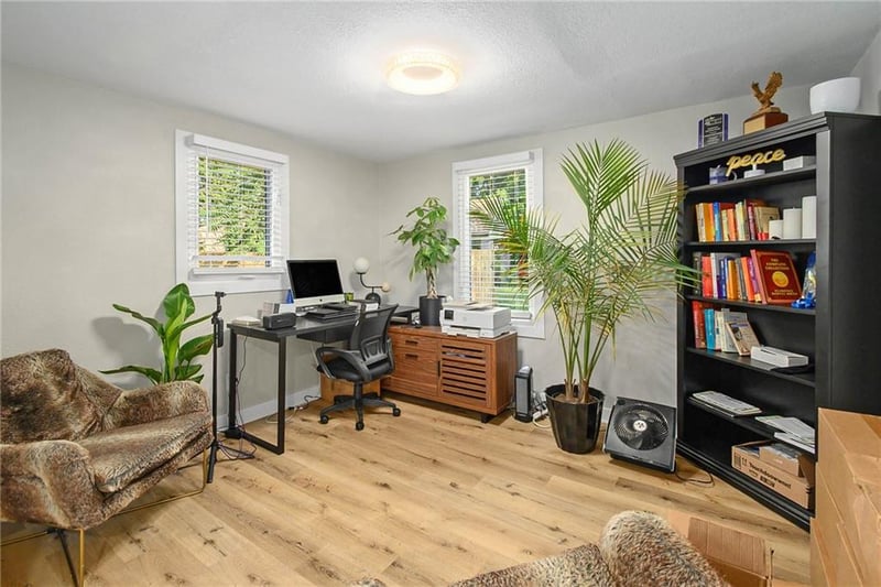 3128 Puckett Rd, Kansas City, KS 66103