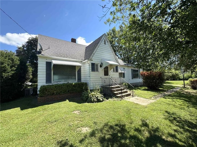 110 S Cherry St, Clearmont, MO 64431