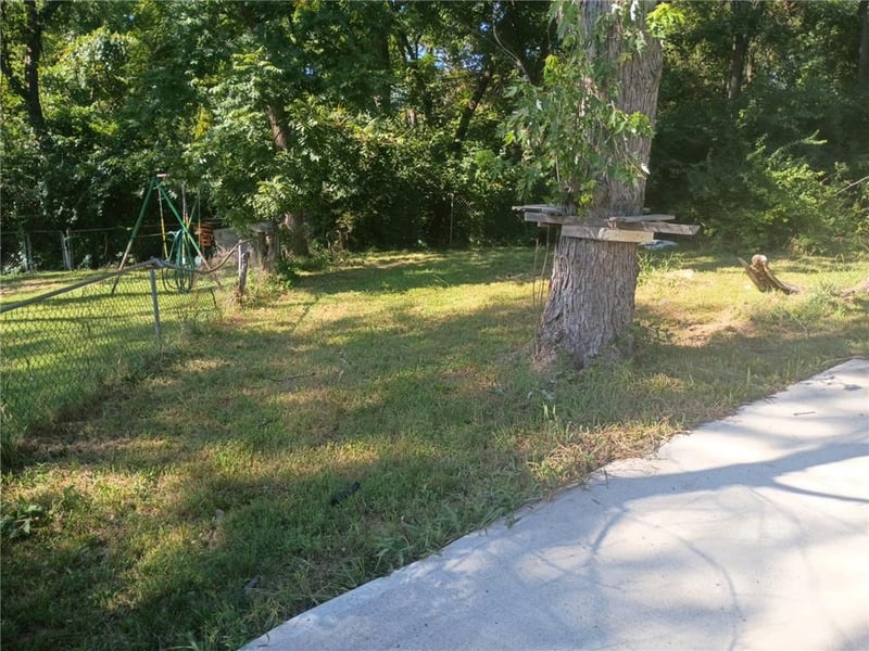 3422 54th St, Kansas City, MO 64130