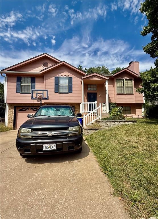 436 Ashton Dr, Lee's Summit, MO 64063