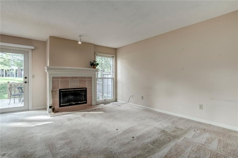 9417 120th St, Overland Park, KS 66213