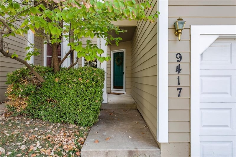 9417 120th St, Overland Park, KS 66213
