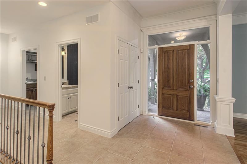 4217 114th St, Leawood, KS 66211