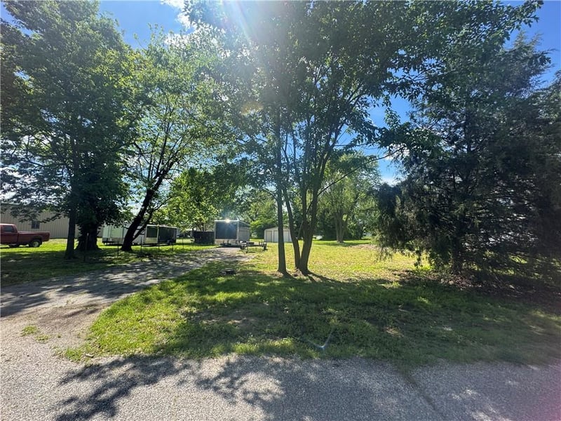 311 Magnolia Ave, Columbus, KS 66725