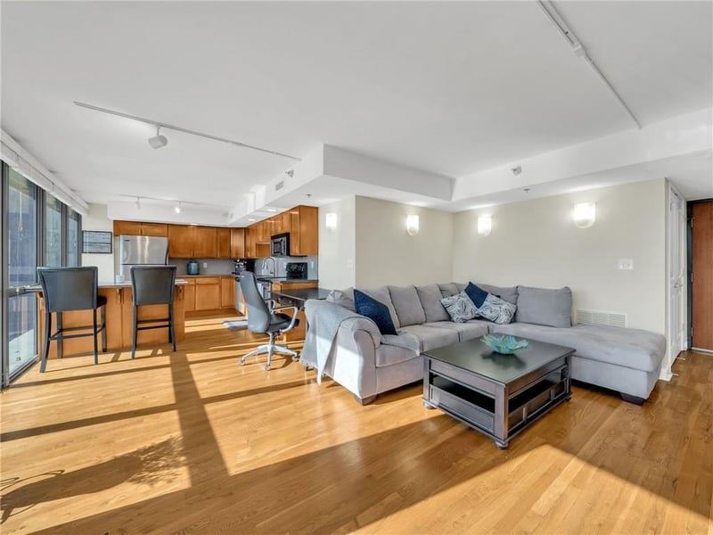 600 Admiral Blvd #604, Kansas City, MO 64106