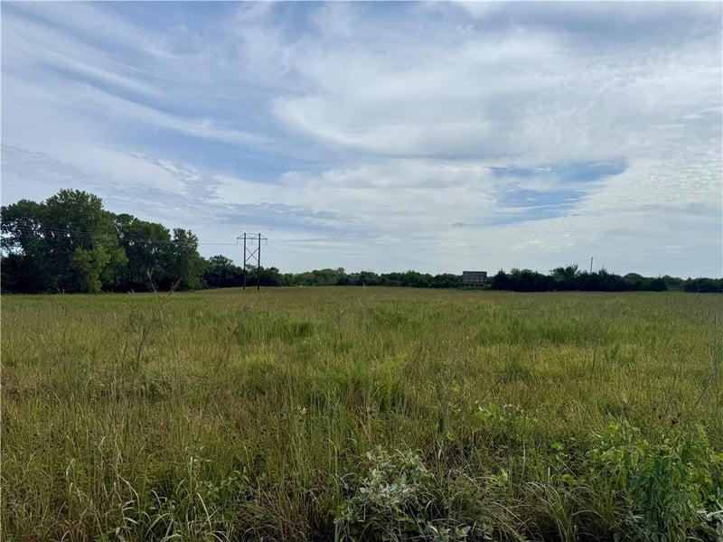 Lot 6 238th Rd, Tonganoxie, KS 66086