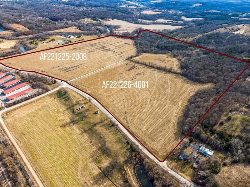 29655 83rd St, De Soto, KS 66018