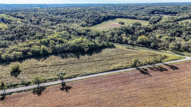 709 Lake City Buckner Rd, Independence, MO 64016