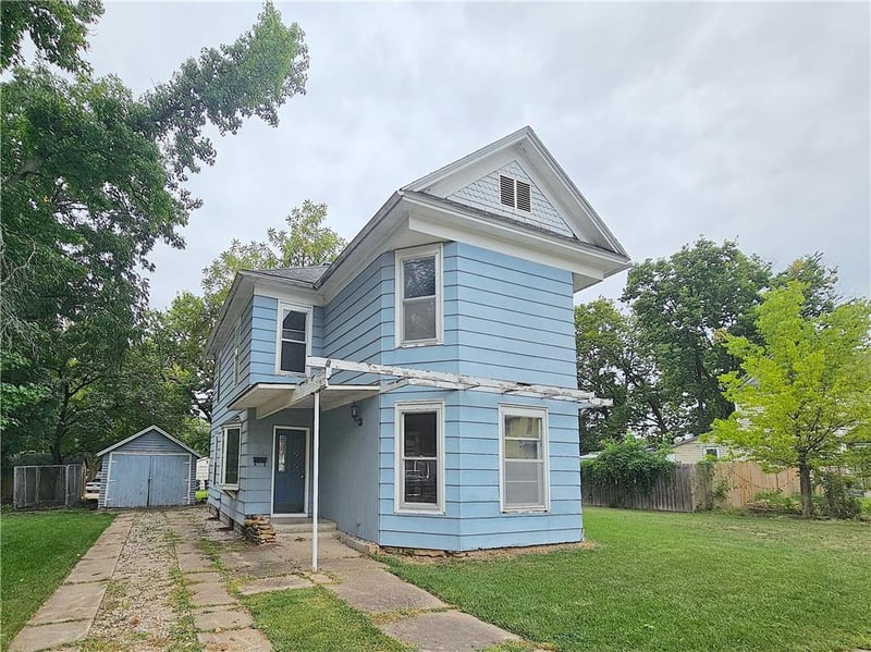 804 Washington Ave, Iola, KS 66749