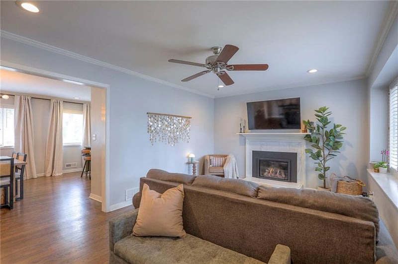 7620 Russell Rd, Overland Park, KS 66204