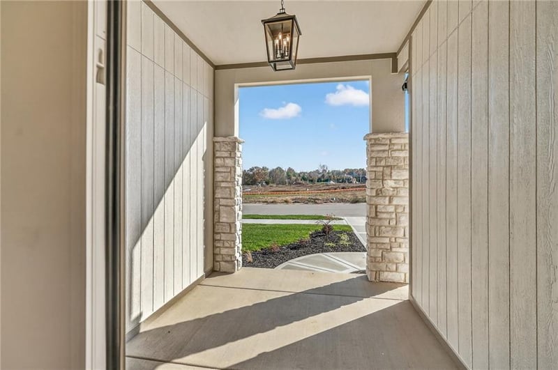 7620 N Booth Ave, Kansas City, MO 64158