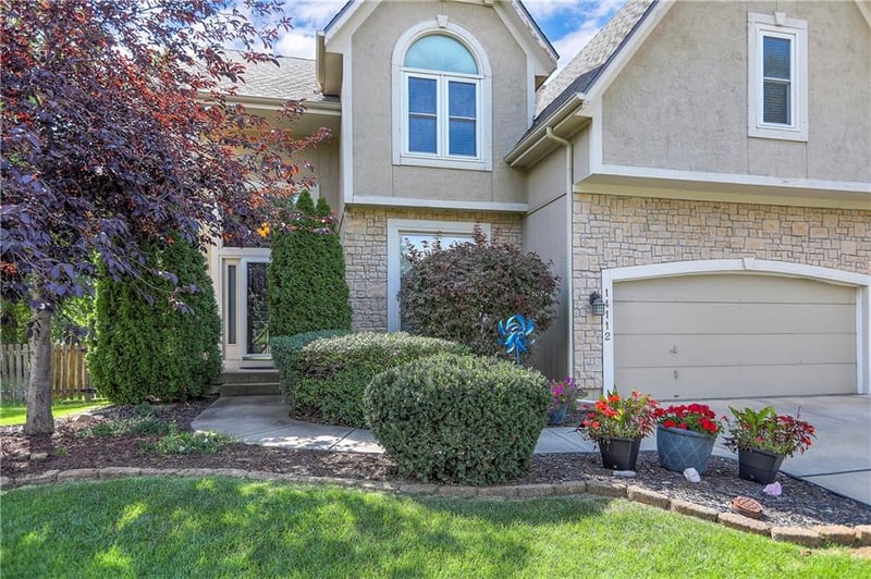 14112 Noland St, Overland Park, KS 66221