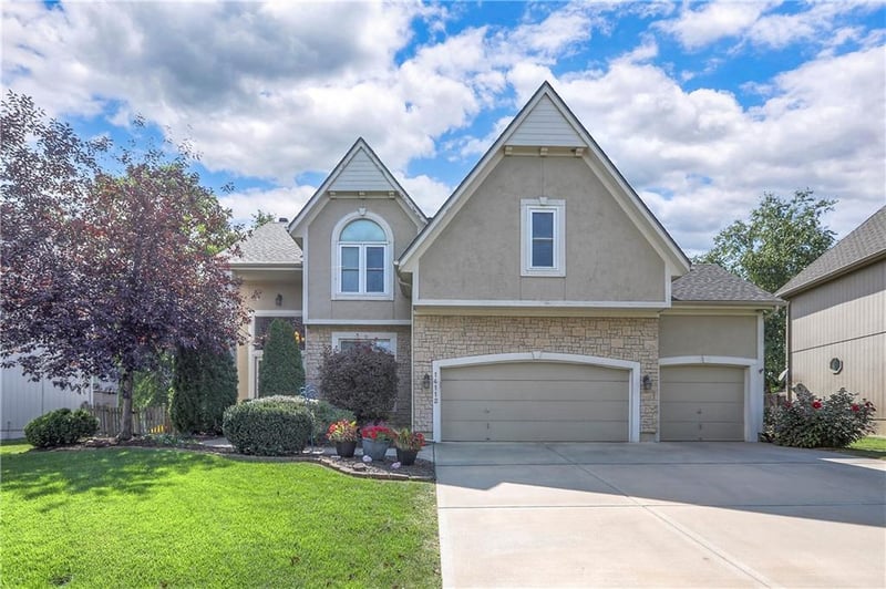 14112 Noland St, Overland Park, KS 66221