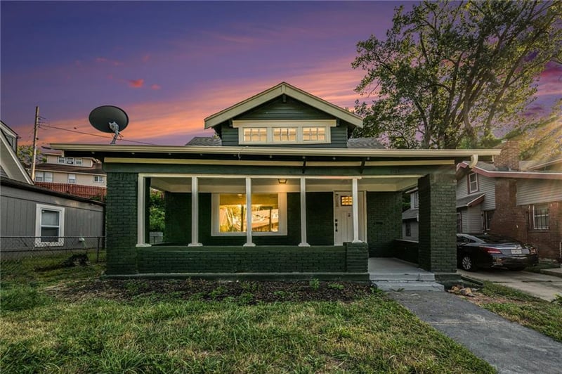 5158 Brookwood Ave, Kansas City, MO 64110