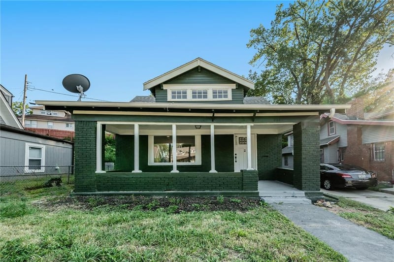 5158 Brookwood Ave, Kansas City, MO 64110