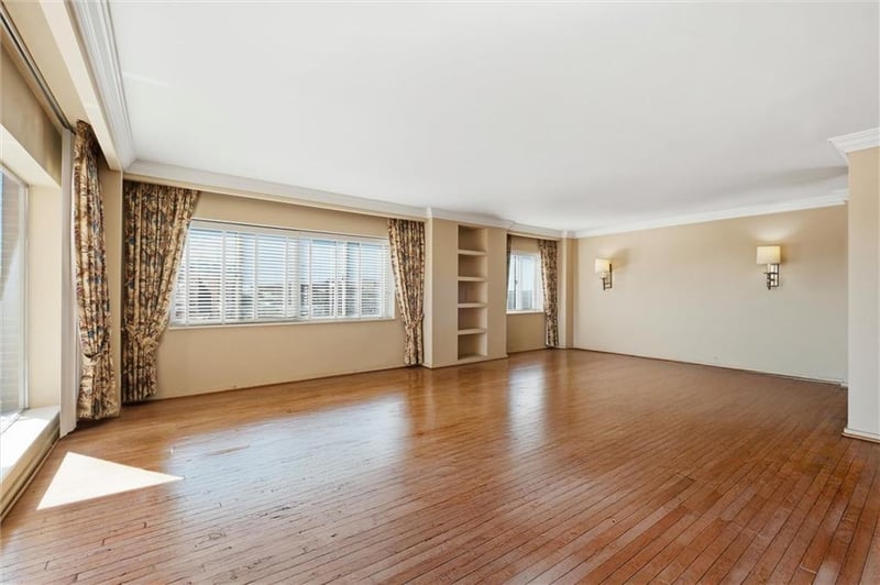 4740 Roanoke Pw #1104-1105, Kansas City, MO 64112