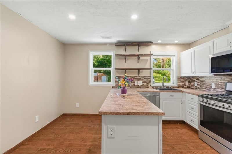 6220 Lathrop Ave, Kansas City, KS 66104