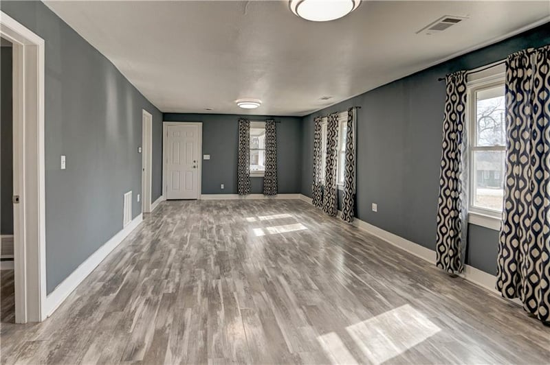 204 Rogers St, Independence, MO 64050