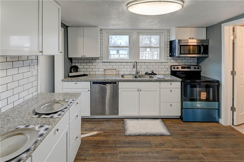 204 Rogers St, Independence, MO 64050