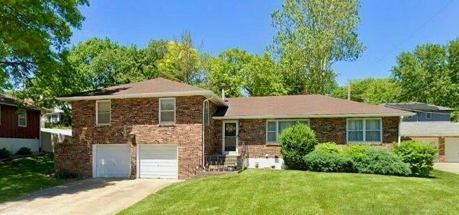 8714 E 58th St, Kansas City, MO 64129