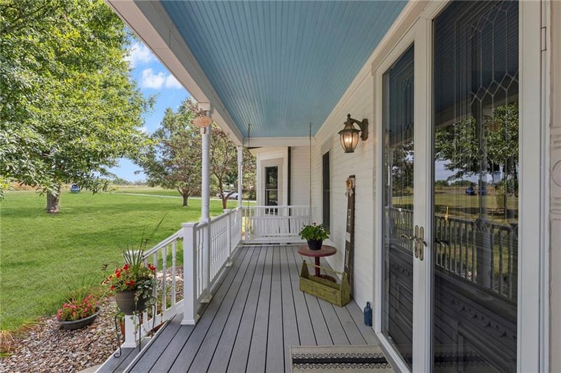 15869 150th St, Bonner Springs, KS 66012