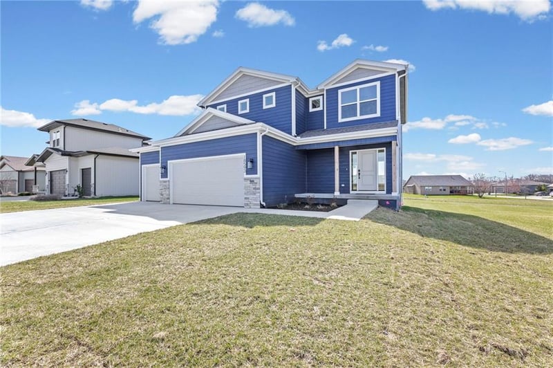 18593 193rd St, Spring Hill, KS 66083