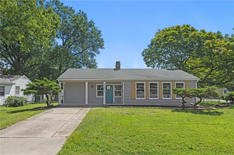 11911 44th St, Kansas City, MO 64133