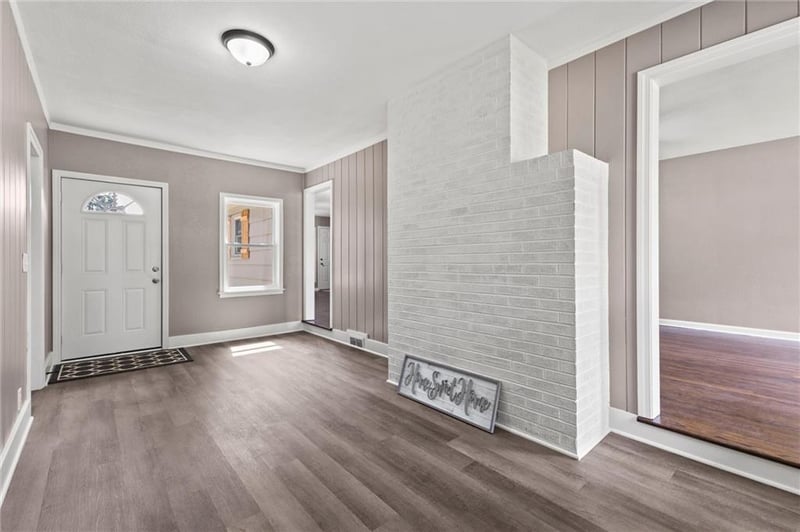 11911 44th St, Kansas City, MO 64133