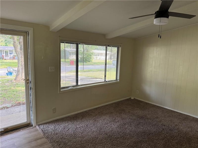 407 N Cochise Dr, Independence, MO 64056