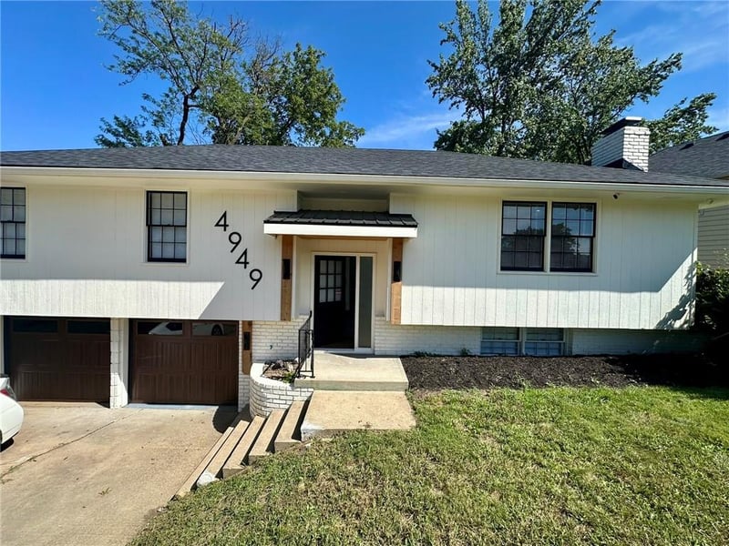 4949 Laramie Ln, Kansas City, MO 64129