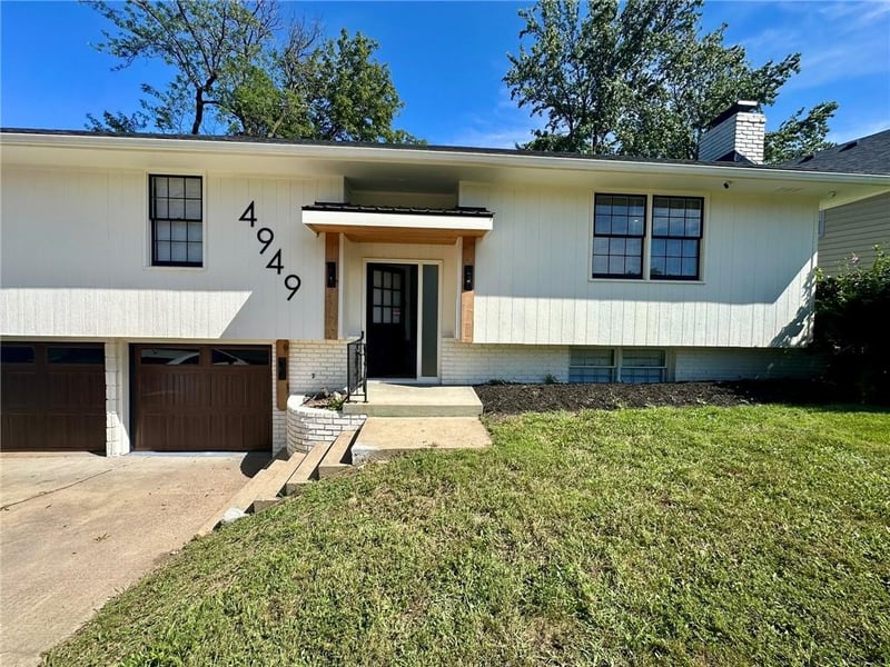 4949 Laramie Ln, Kansas City, MO 64129