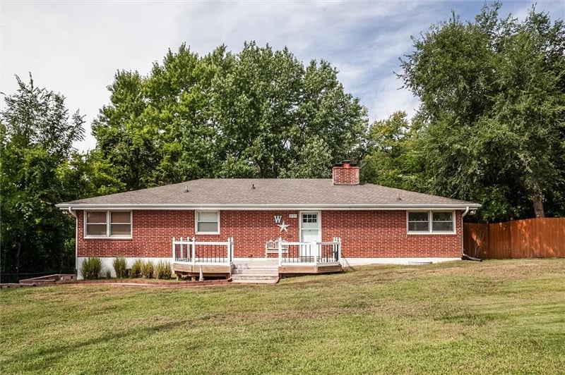 4120 Hawthorne Ave, Kansas City, MO 64133