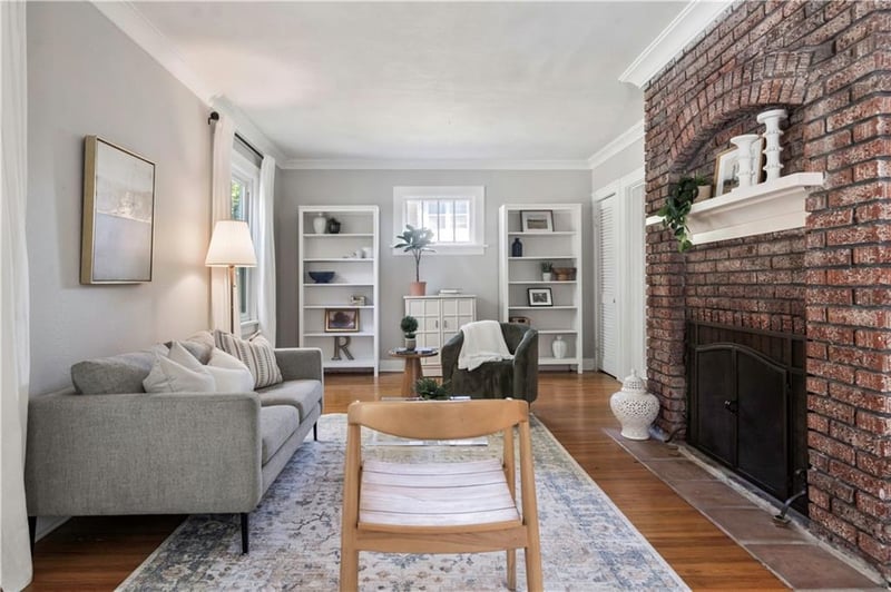 7615 Holmes Rd, Kansas City, MO 64131