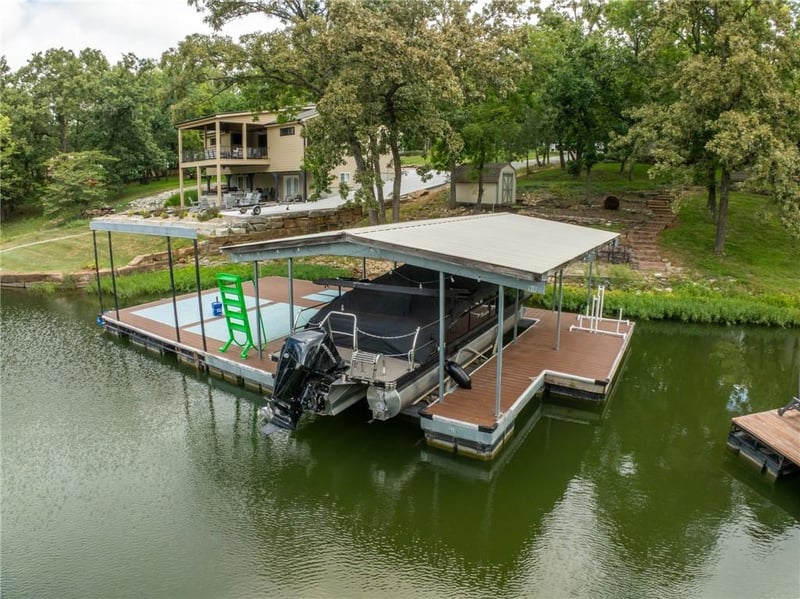 2022 Lake Viking Ter, Gallatin, MO 64640