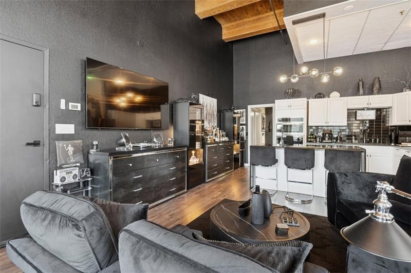 609 Central St #1108, Kansas City, MO 64105