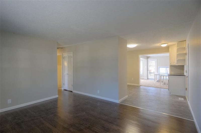 9414 Lewis Ave, Kansas City, MO 64138