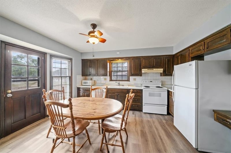 2409 86th Ter, Kansas City, MO 64154