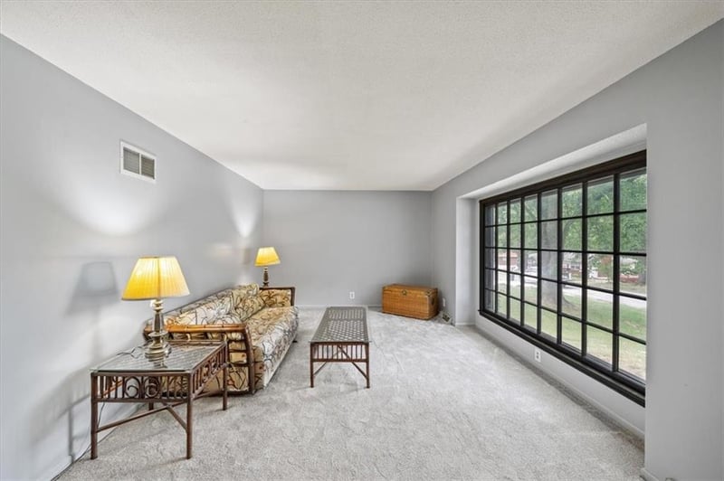 2409 86th Ter, Kansas City, MO 64154