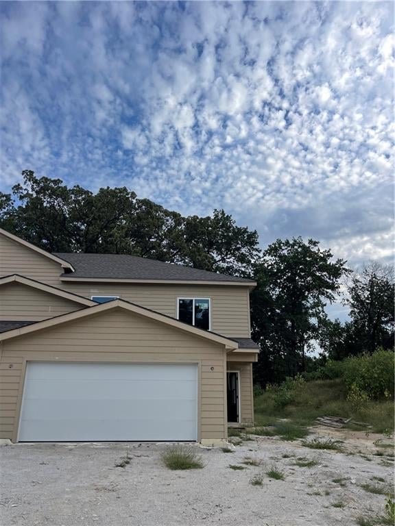 828 Highland Dr, Edwardsville, KS 66111