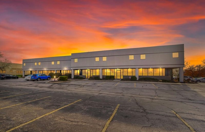 12647 Hemlock St, Overland Park, KS 66213