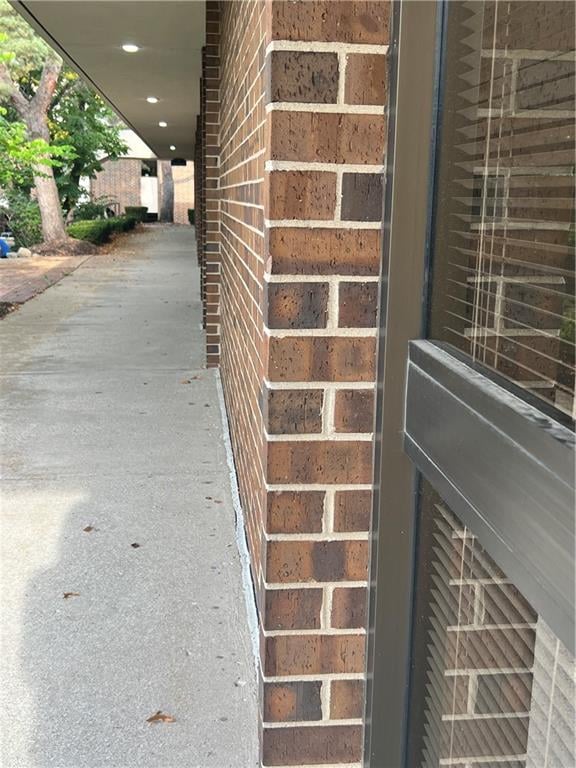 10580 Barkley St, Overland Park, KS 66212