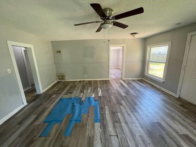 6013 College Ave, Kansas City, MO 64130