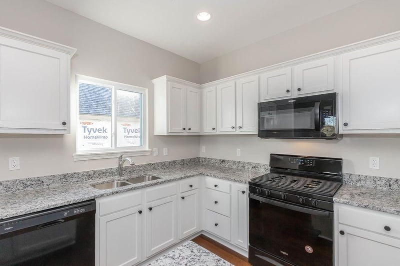 12218 Rhode Ct, Kansas City, MO 64163