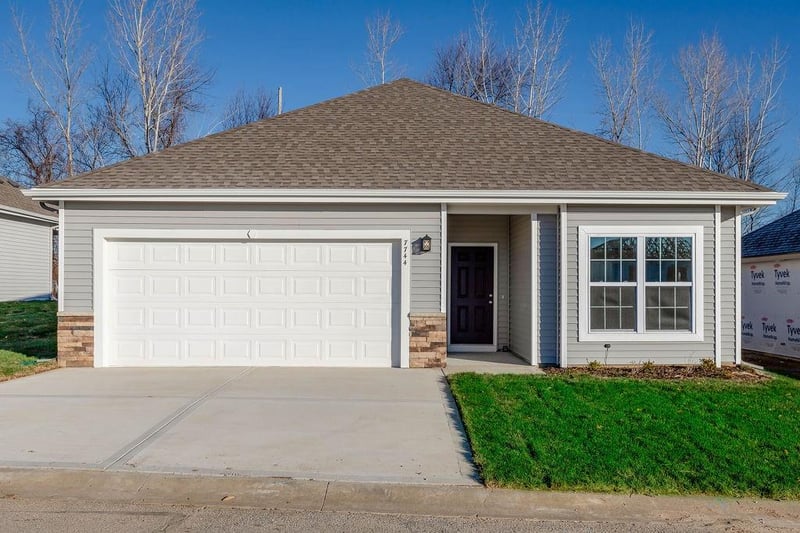 12218 Rhode Ct, Kansas City, MO 64163