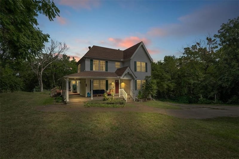 6136 County Line Rd, Kansas City, KS 66106