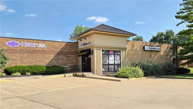 705 Baptiste Dr, Paola, KS 66071
