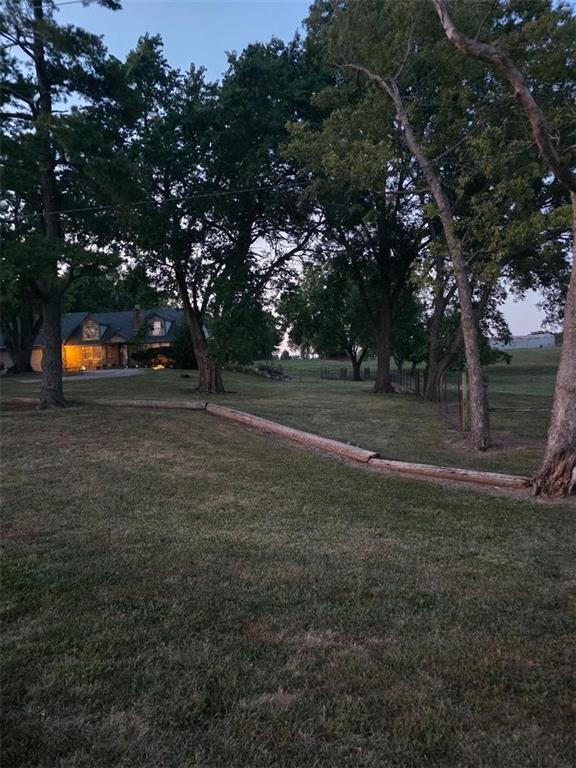 1220 Woods Chapel Rd, Lee's Summit, MO 64064
