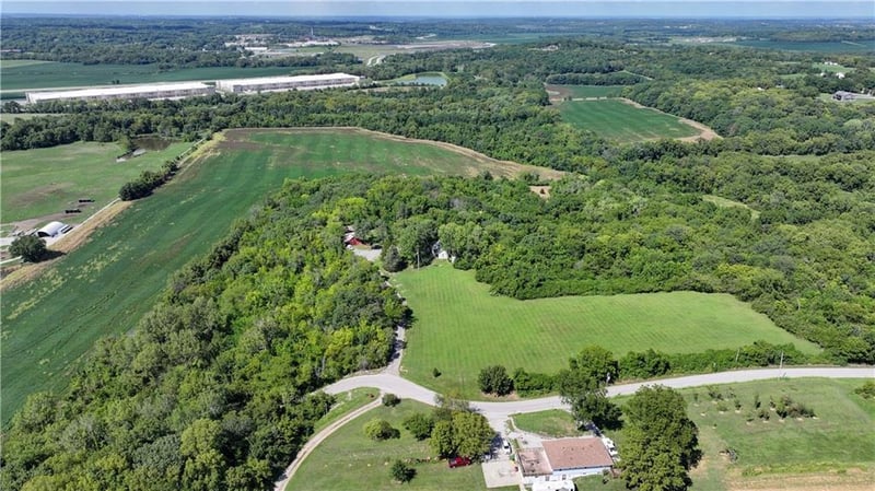 21708 Eureka Rd, Independence, MO 64057