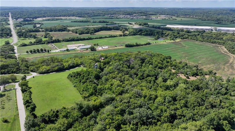 21708 Eureka Rd, Independence, MO 64057