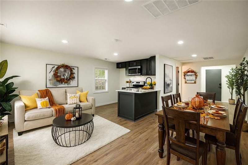 10709 13th St, Independence, MO 64052